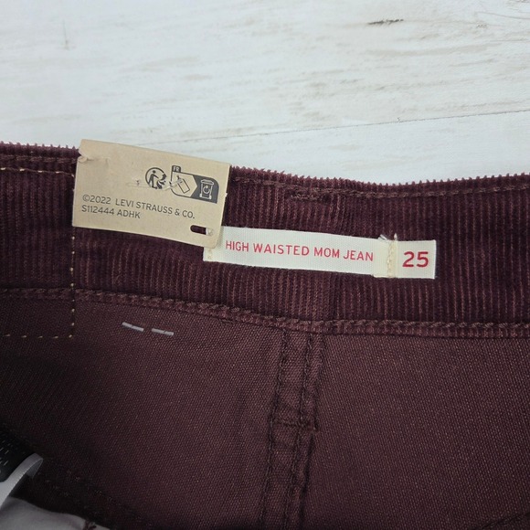Levi's Corduroy Pants 25x29 Burgundy High Waisted Mom Jeans Tapered Leg NEW - Picture 11 of 14